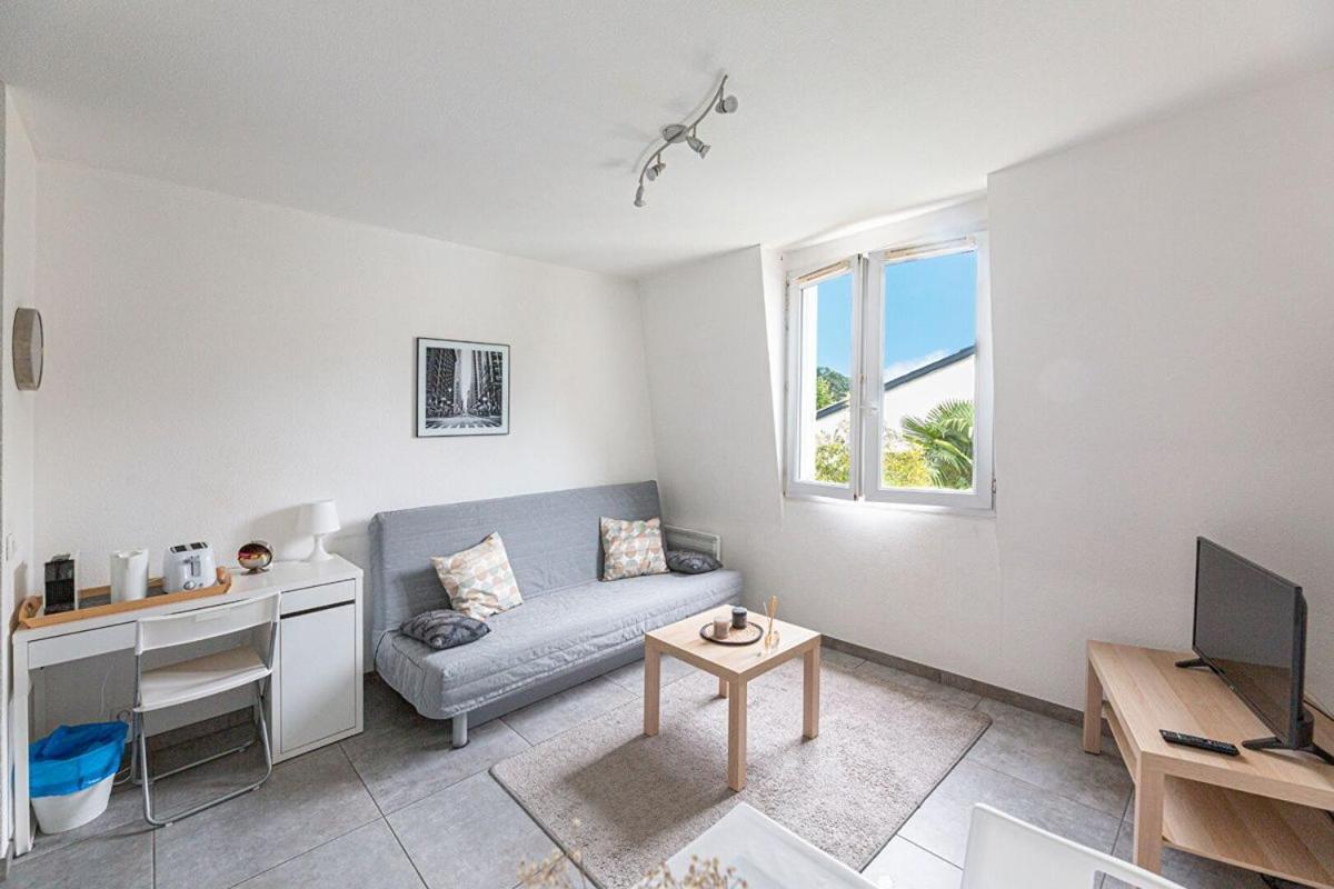 Entre & Anglet Avec Parking Appartement *